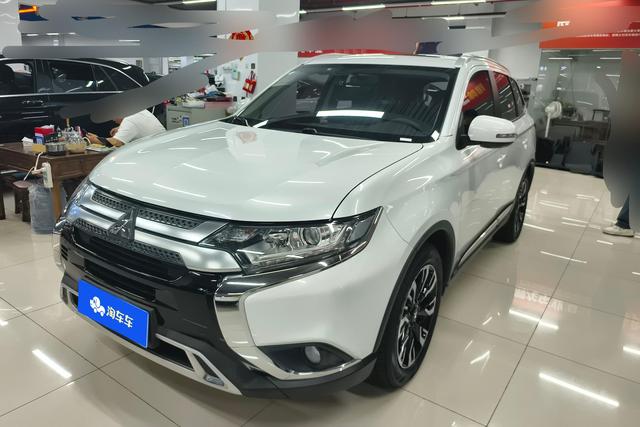 Outlander 2019 2.0L 2WD Smooth 5-Seat National V