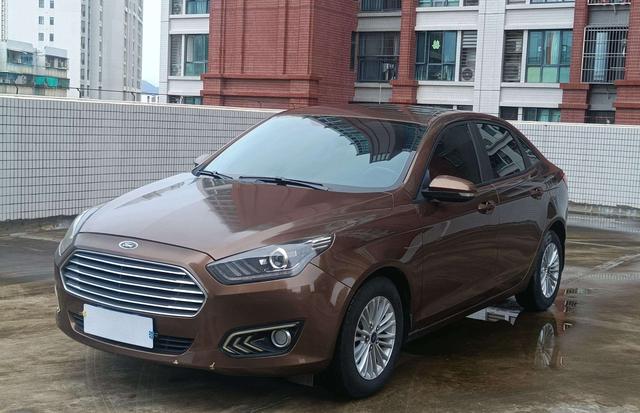 Furuisi 2017 facelift 1.5L automatic comfort type