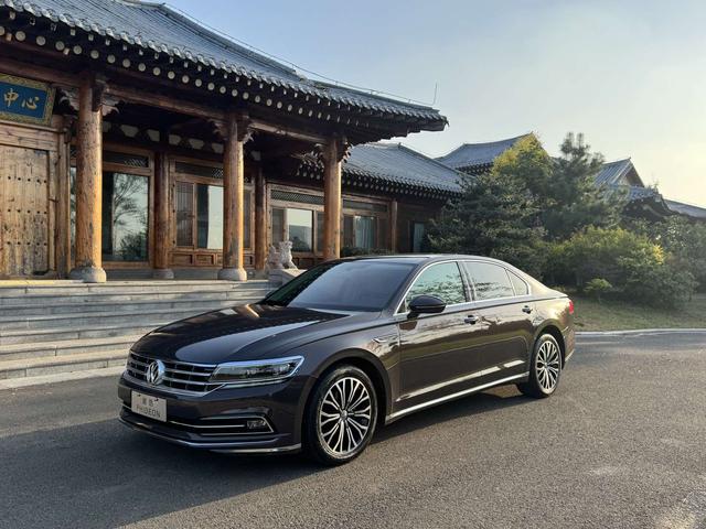 Phaeton 2016 380TSI 2WD Supreme Edition