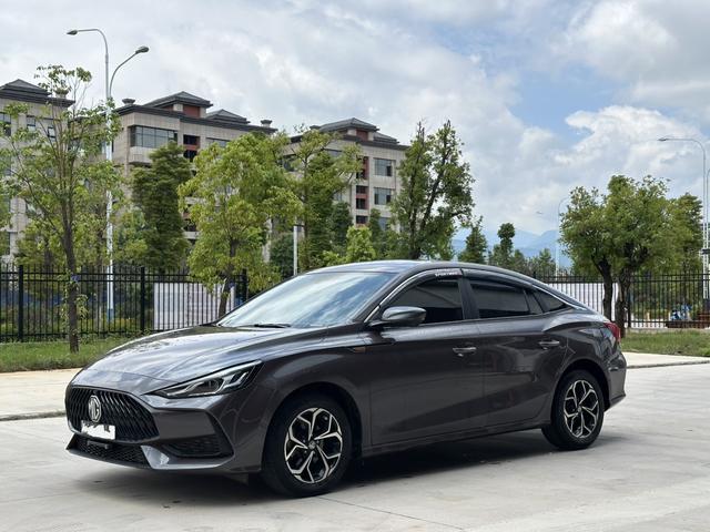 MG5 2021 180DVVT CVT Youth Luxury Edition