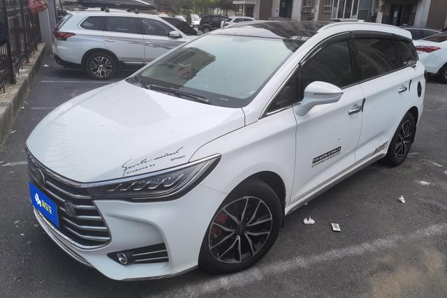 Song MAX 2018 1.5T automatic Intelligent Connection Exclusive 6-seater