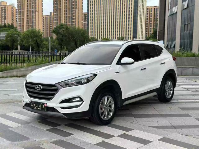 Tucson 2015 2.0L Automatic 2WD Intelligent