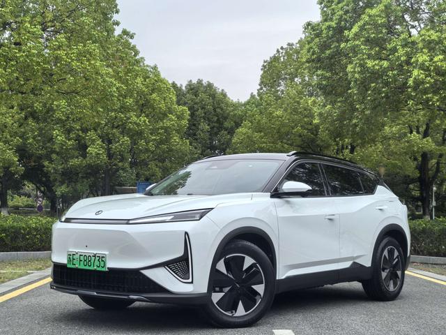 Fengshen L7 PHEV 2024 model 205 Plus