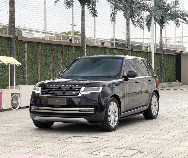 Range Rover 2023 3.0 L6 360PS Centurion Edition