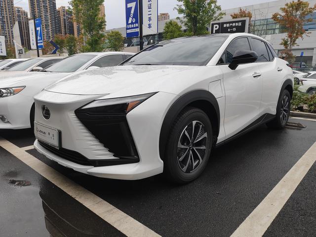 Lexus RZ 2023 450e DIRECT4 Vertical Edition