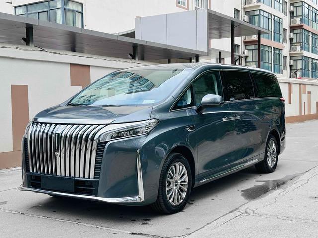 Alpine 2023 four-wheel drive executive extended version