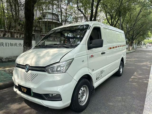 Yufeng EM26 2023 Standard 41.472kWh Henan Lithium Dynamics