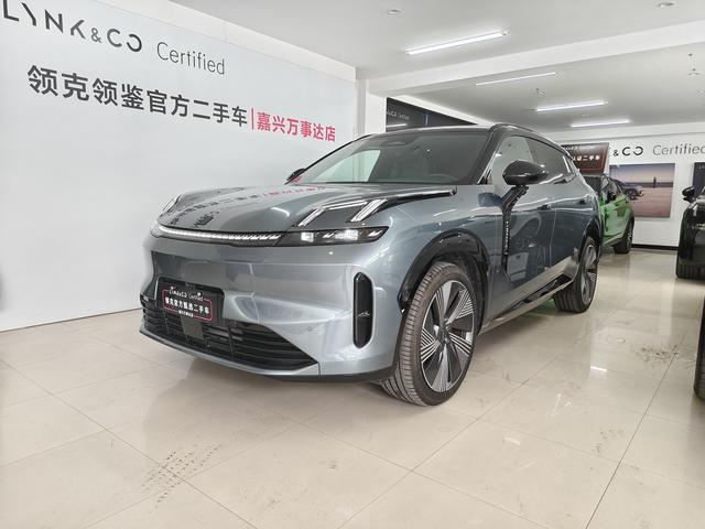 Lynk & Co. 08 EM-P 2025 model 220 four-wheel drive performance Halo
