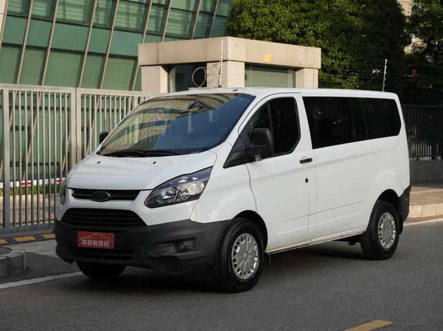 Transit 2019 2.0T Diesel Utility Commercial Vehicle Short Axle Low Roof 6 Seat National VI