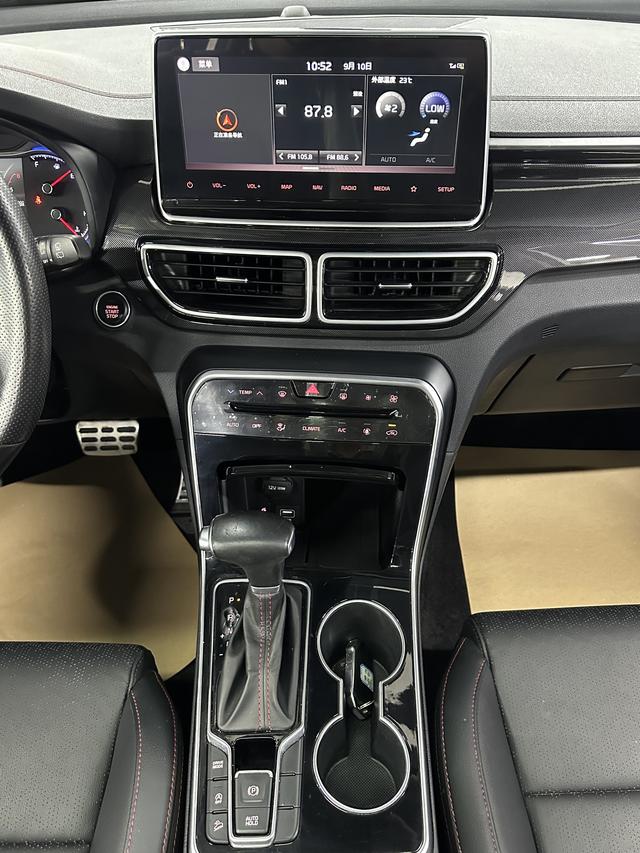 Фото машины 24