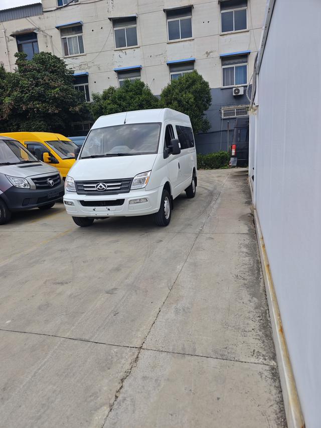 Xintu V80 2021 2.0T 6-speed manual Aoyuntong short shaft mid-top 5/6/7/8/ 9 seats