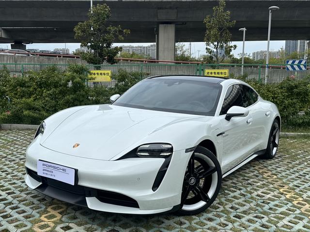 Taycan 2022 Taycan Turbo