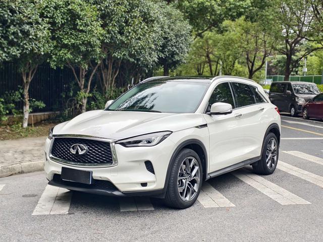 Infiniti QX50 2022 2.0T two-wheel drive pilot version
