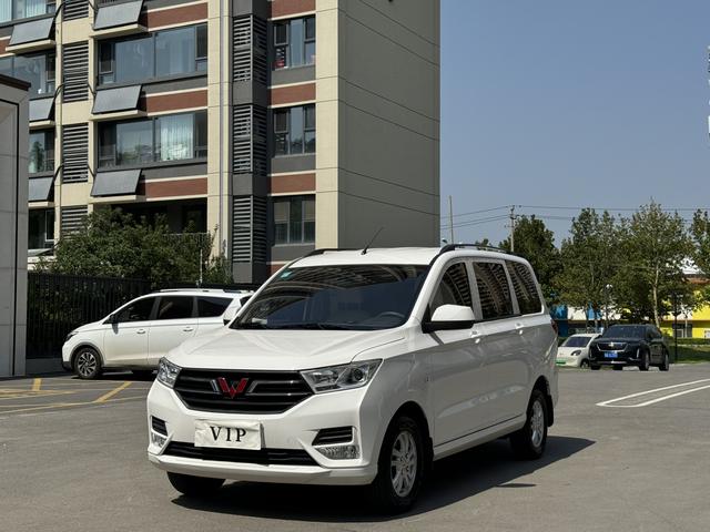 Wuling Hongguang 2021 facelift 1.5L S manual standard Electric booster
