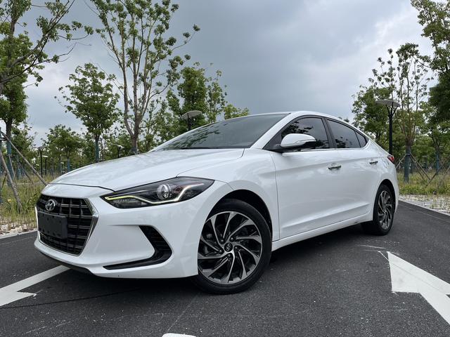 Leading the 2020 1.5L CVT Smart Hyun*Elite type