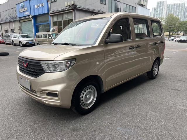 Wuling Hongguang V 2019 model 1.5L basic National VI LAR