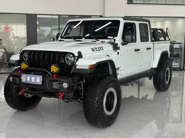 Gladiator 2023 Model 3.6L Overland