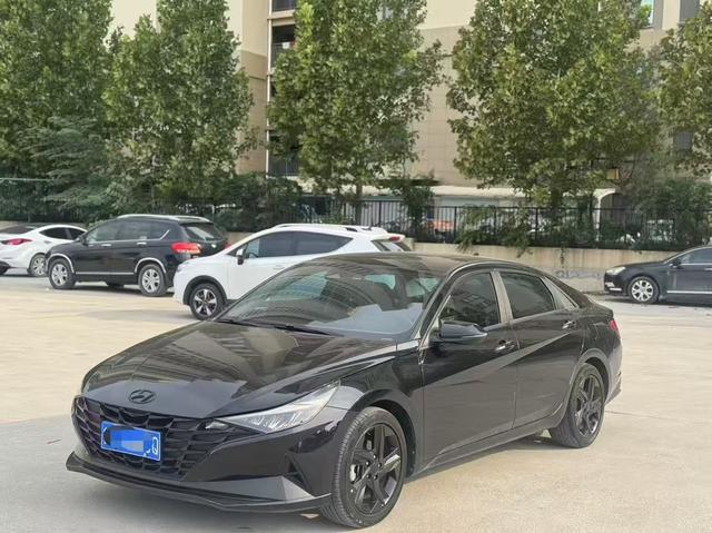Elantra 2022 1.5L CVT LUX Black Knight Limited Edition