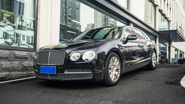 Flying Spur 2017 4.0T V8 Standard Edition