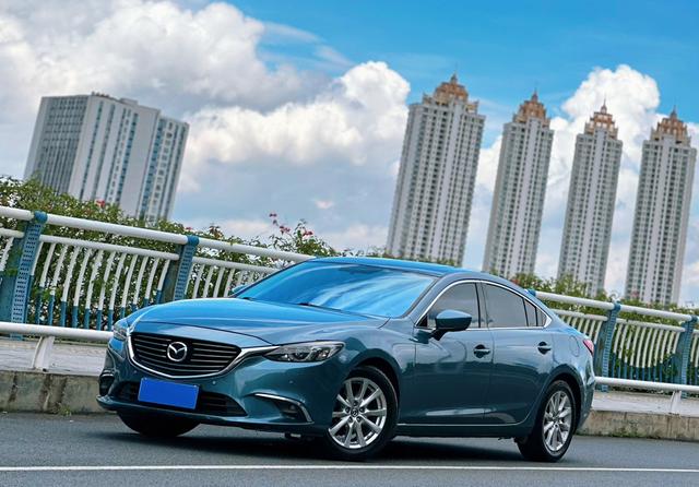 Atlas 2018 2.0L Blue Sky Luxury Edition State V