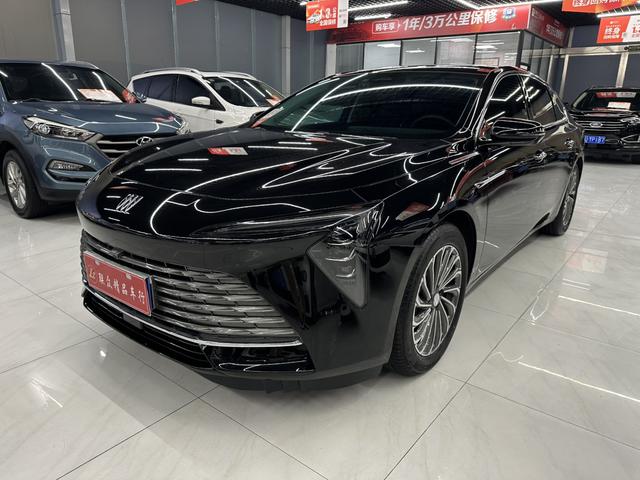Grand Touring 2023 28T Automatic Premium