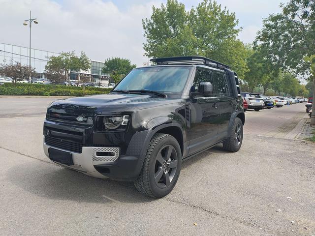 Defender 2021 110 P400 Dark Special Edition