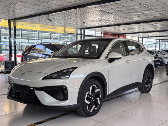 Baojun Yunhai PHEV 2024 140km plug-in hybrid version