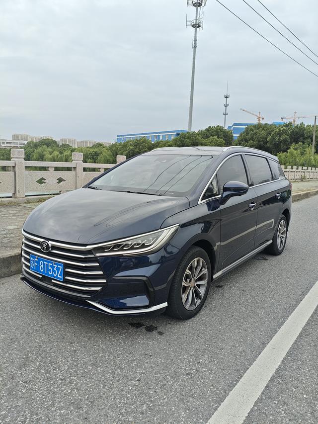 Song MAX 2021 upgraded version 1.5T automatic flagship 7-seater