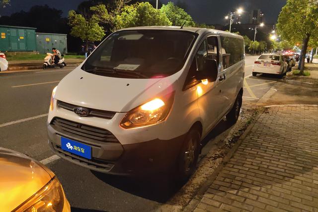 Transit 2017 2.0T Diesel Utility Commercial Vehicle Short Axle Low Roof National IV