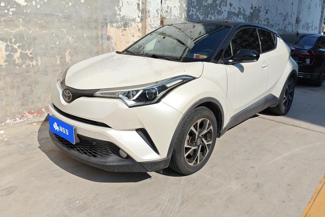 Toyota C-HR 2018 2.0L Leader Edition State VI