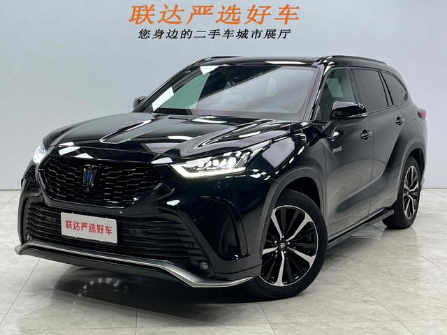 Crown Land Release 2021 2.5L HEV 4WD Signature Edition