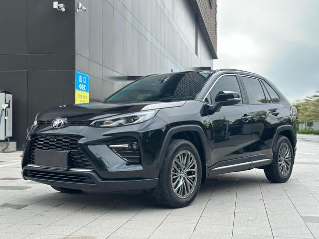 Veranda 2023 2.0L 2WD Luxury PLUS Edition