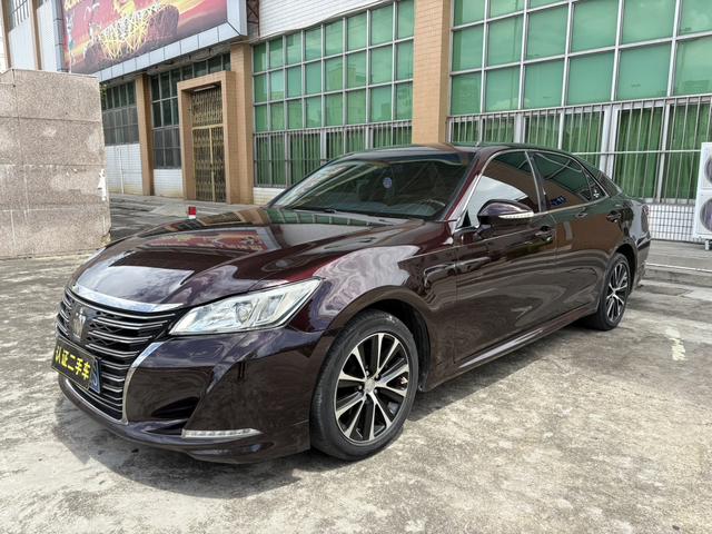 Crown 2018 2.0T Style Edition