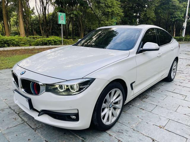BMW 3 Series GT 2017 320i Style
