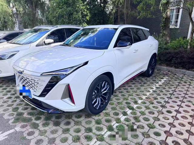 Changan Auchan Z6 2022 Blue Whale 1.5T DCT Intelligent Voyager