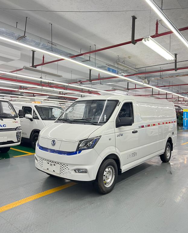 Yufeng EM27 2024 rear drive 2-seater pure electric original customized version