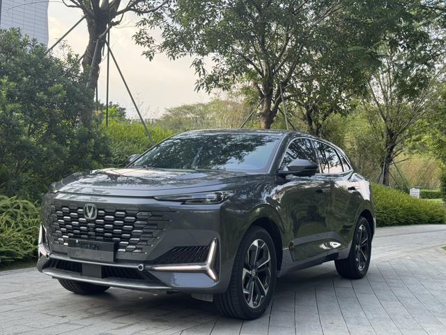 Changan UNI-K Intelligent Electric iDD 2023 Intelligent Electric iDD 1.5T 135km Intelligent Fun Model