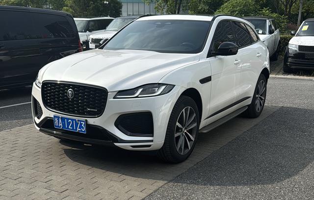 Jaguar F-PACE 2022 P250