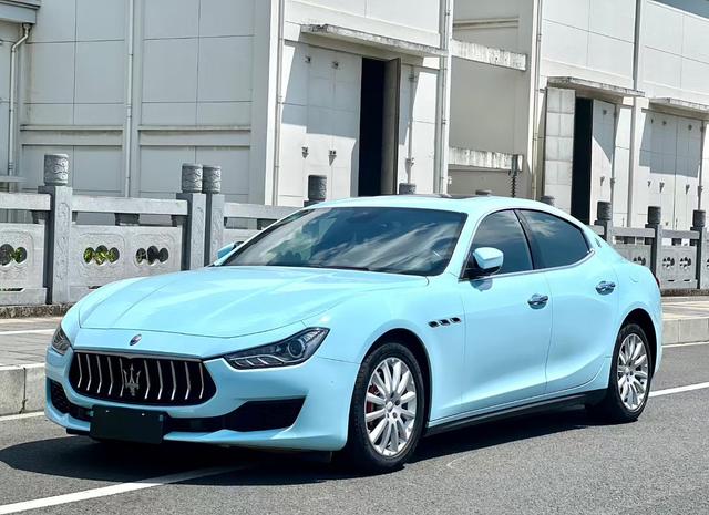 Ghibli 2019 3.0T 350Hp Standard Edition State V