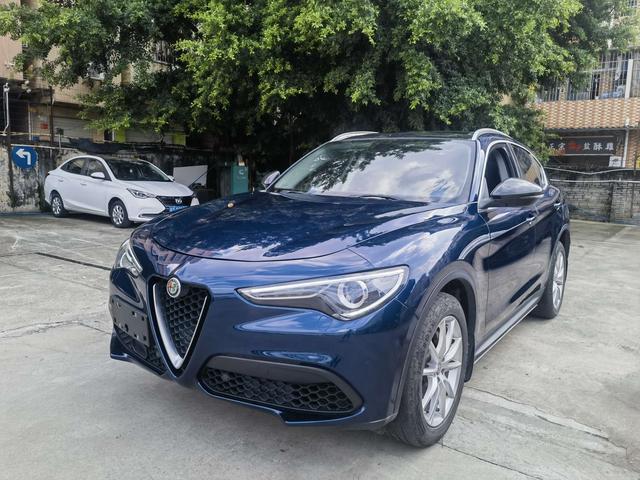 Stelvio Steinway 2017 2.0T 200HP Luxury Edition