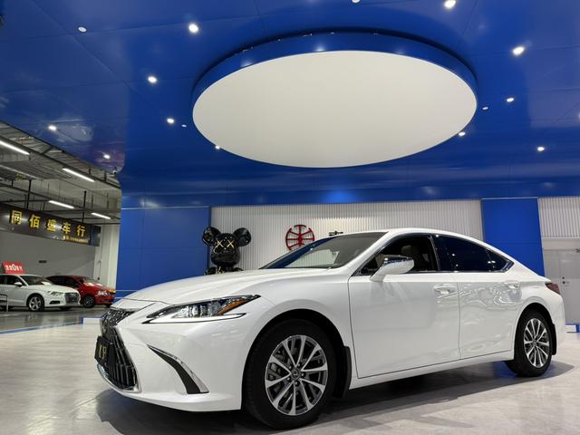 Lexus ES 2022 200 Excellence