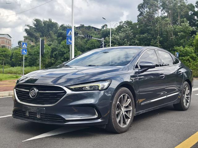 Grand Touring 2021 652T Luxury