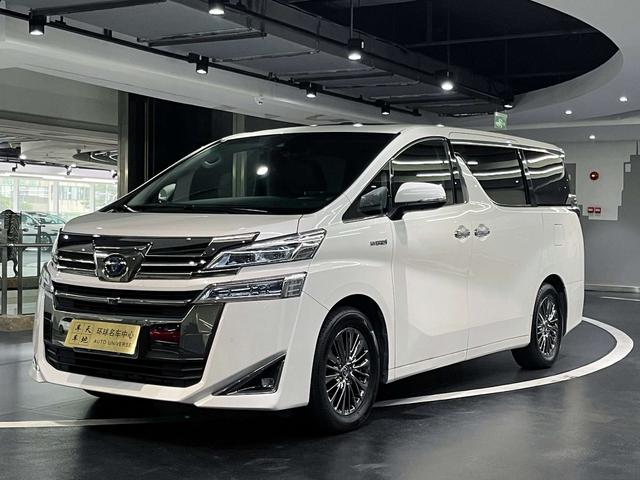 Wilfred 2019 Twin Engine 2.5L HV Luxury Edition