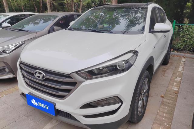 Tucson 2015 1.6T Dual Clutch 2WD Leader