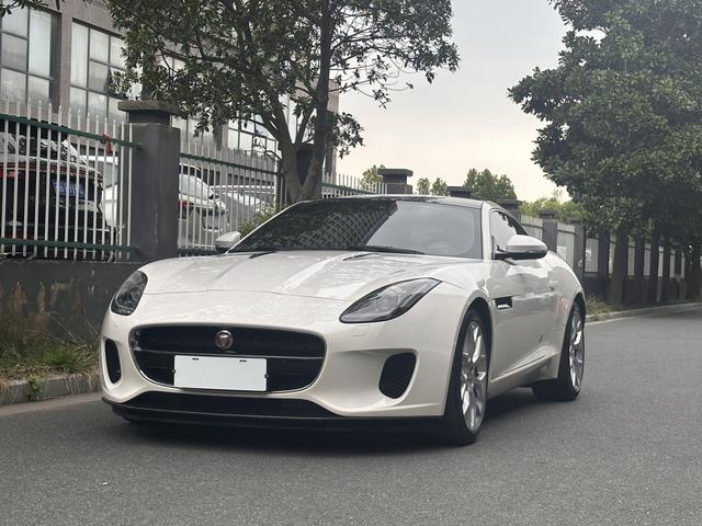 Jaguar F-TYPE 2019 2.0T Hardtop Edition