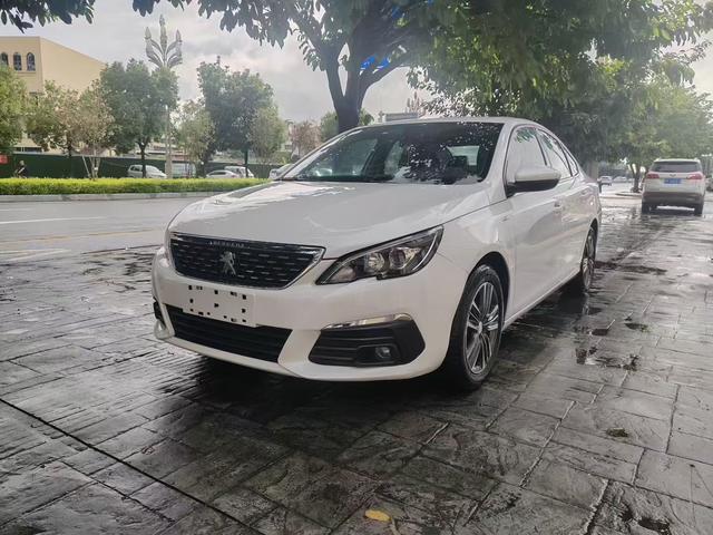 Peugeot 308 2019 230THP DCT Luxury Edition National VI