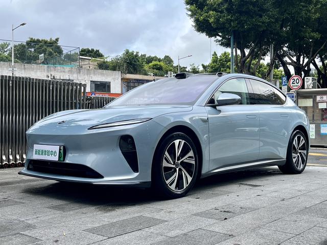 Azera ET5 2022 75kWh