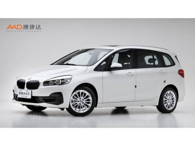 BMW 2 Series Utility Wagon 2018 220i Leader