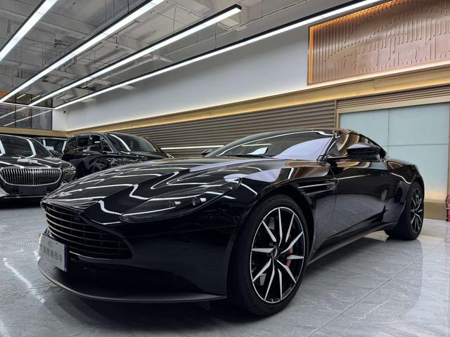 Aston Martin DB11 2020 4.0T V8 Coupe