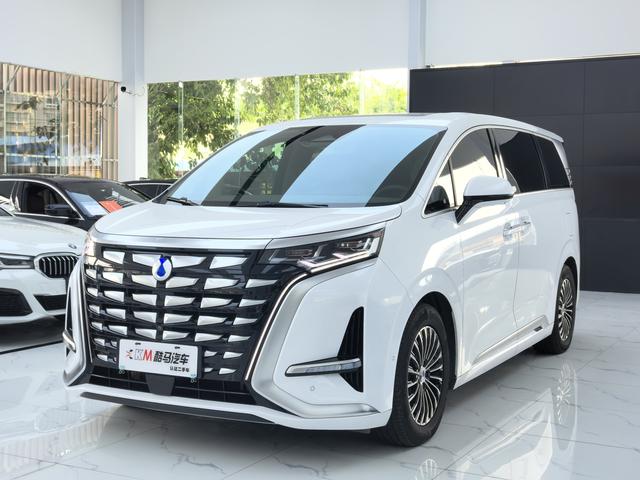 Denza D9 DM 2022 970 four-wheel drive flagship model
